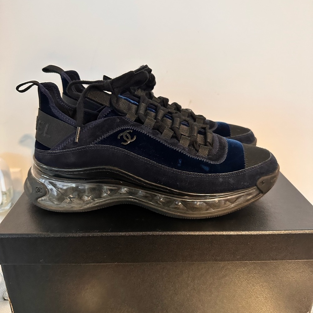 Chanel Sneakers 40